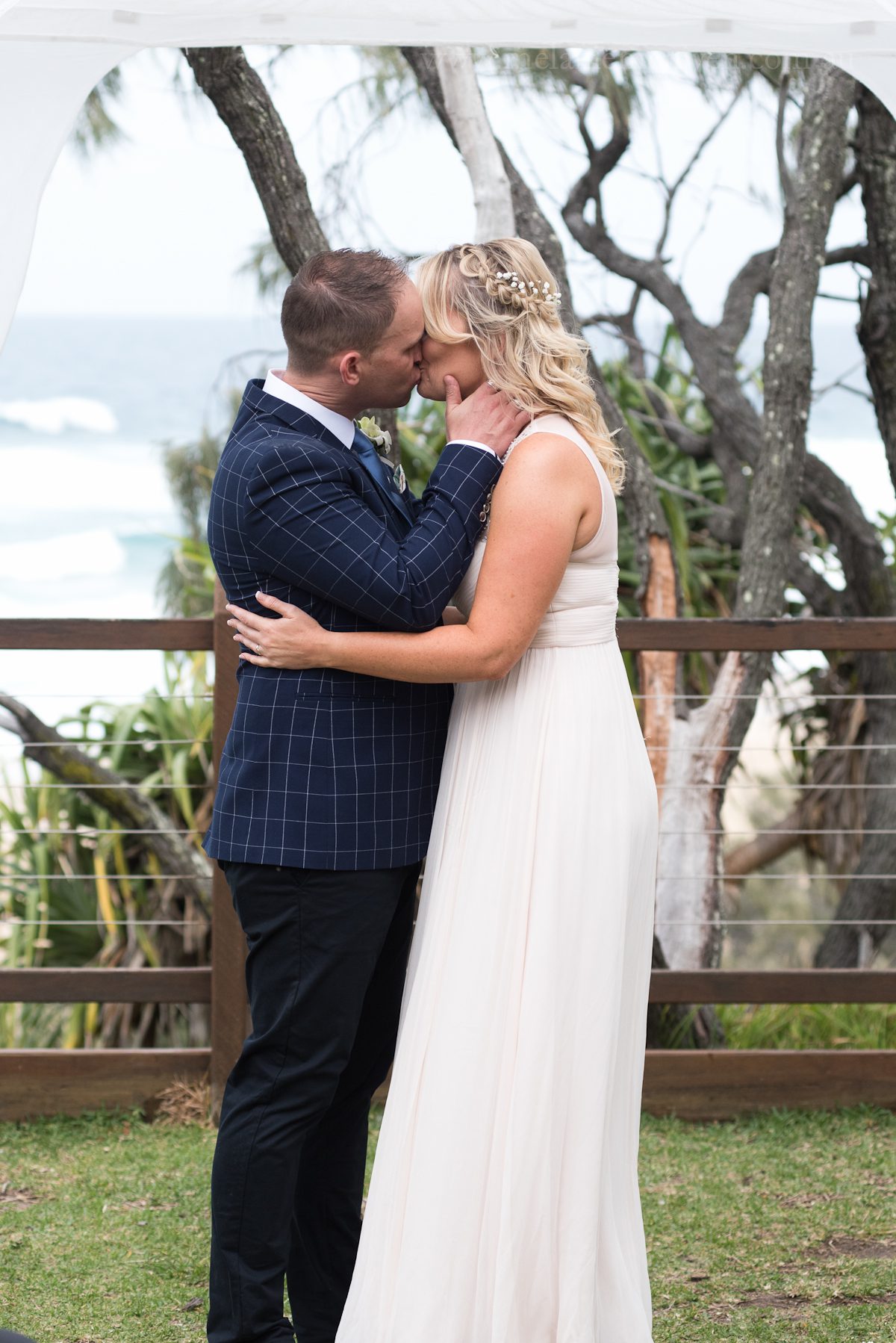 sunshine_beach_surf_club_wedding-58-of-115